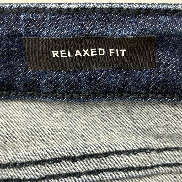 Judy Blue High Rise Raw Hem Relaxed Fit Jeans 11/30 Distressed Crop 88191 *Read - Picture 13 of 15